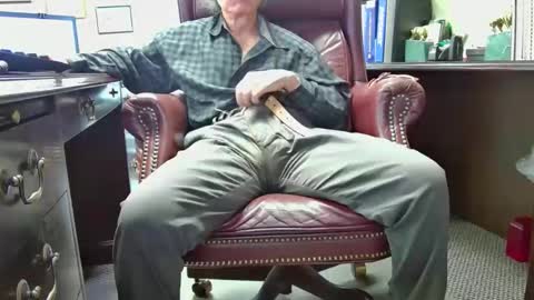 nikolas send dm for an appointment online show from 04-17-26, 04:21