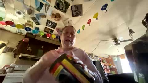 Snapshot of shorty920505 chatting on 05-30-26, 10:29 shorty920505 online show from 05-30-26, 10:29