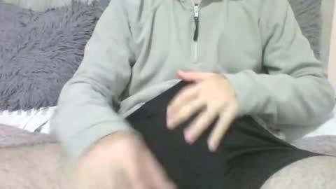 Snapshot of show_dick18 chatting on 10-25-25, 10:37 show_dick18 online show from 10-25-25, 10:37