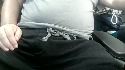 Snapshot of show_off_89 chatting on 11-19-25, 08:31 show_off_89 online show from 11-19-25, 08:31