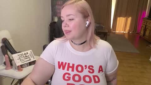 Mimi   online show from 02-06-26, 09:01