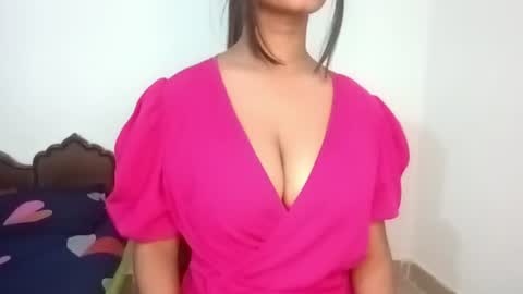 shreya_07 online show from 07-18-26, 02:32