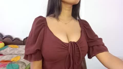 shreya_07 online show from 07-30-26, 04:00