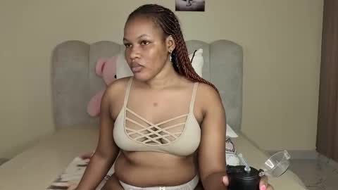 EVA online show from 05-18-26, 10:04