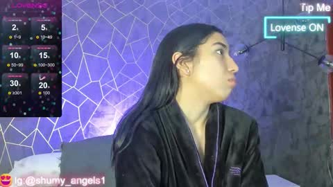 ZUMY ANGELS online show from 10-15-25, 06:08