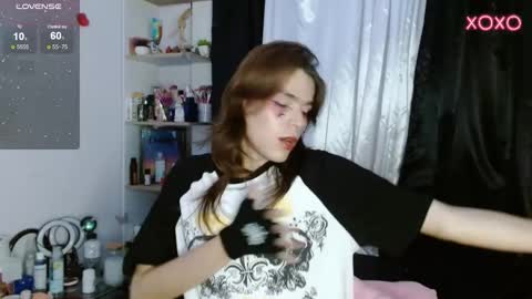 Shun White online show from 02-10-25, 01:57