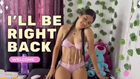 Snapshot of shy_brunnette chatting on 05-24-26, 02:00 Canela online show from 05-24-26, 02:00
