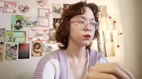 Milena online show from 09-18-25, 01:24