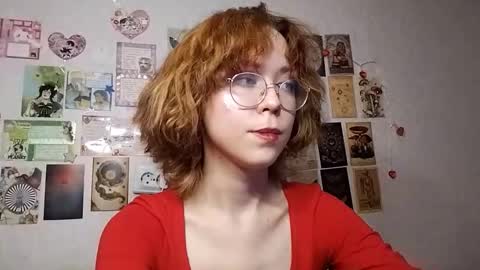 Milena online show from 10-21-25, 01:12