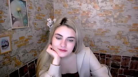 shy_sabrina_ online show from 01-20-25, 07:47