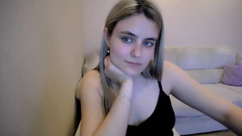 Snapshot of shy_sabrina_ chatting on 04-27-26, 03:32 shy_sabrina_ online show from 04-27-26, 03:32