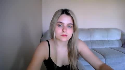 Snapshot of shy_sabrina_ chatting on 05-06-26, 02:22 shy_sabrina_ online show from 05-06-26, 02:22