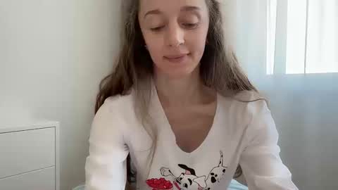 shy_schoolgirl_ online show from 03-18-26, 02:20