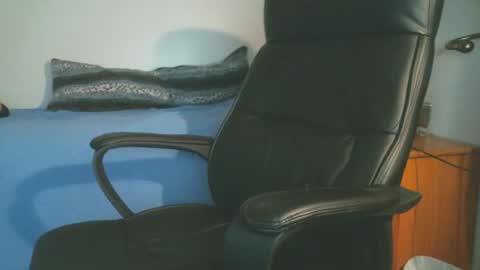 shyboyhugecum2020 online show from 04-02-26, 03:15