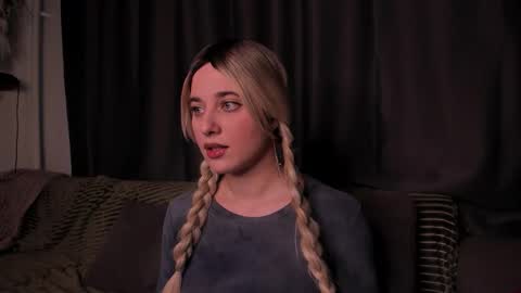 Mary online show from 10-10-25, 10:03