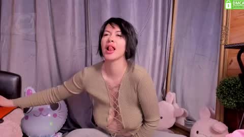 Snapshot of shydreamss chatting on 02-24-25, 06:49 Anny online show from 02-24-25, 06:49