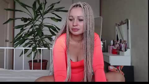 Snapshot of shyevaa chatting on 07-17-26, 10:33 Eva online show from 07-17-26, 10:33