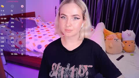 Effie online show from 12-14-24, 05:03