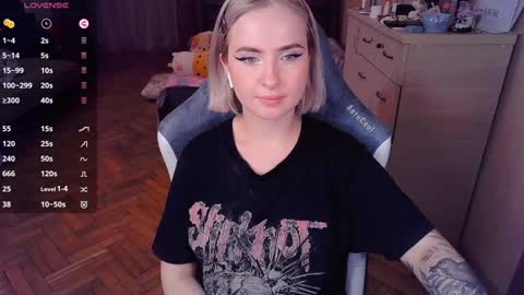 Effie online show from 01-05-25, 01:35