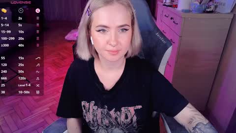 Effie online show from 01-10-25, 03:48