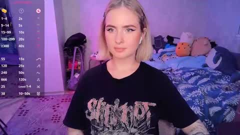 Effie online show from 02-13-25, 09:38