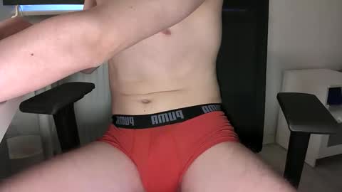 shyguy_2005 online show from 05-11-26, 04:59