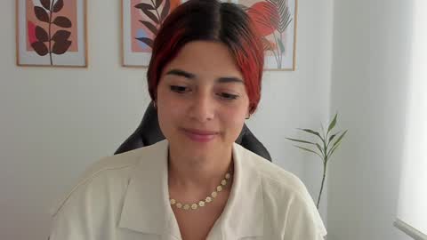 Snapshot of shylittlebunny chatting on 12-30-24, 01:36 shylittlebunny online show from 12-30-24, 01:36