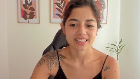 Snapshot of shylittlebunny chatting on 01-14-25, 12:35 shylittlebunny online show from 01-14-25, 12:35