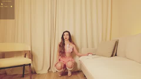 Snapshot of shypeachmaru chatting on 01-09-26, 01:03 Mary online show from 01-09-26, 01:03