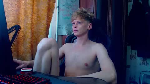 Tom and Betty online show from 03-11-26, 07:14