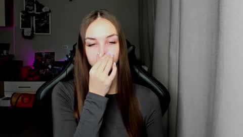 Snapshot of sia0610 chatting on 01-16-26, 02:26 SIA online show from 01-16-26, 02:26