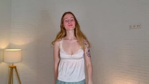 Snapshot of sia_sky chatting on 06-04-26, 02:01 sia_sky online show from 06-04-26, 02:01