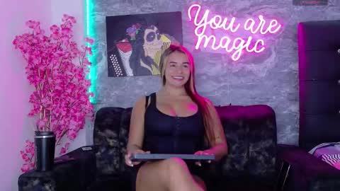 siamarlin online show from 11-17-25, 10:04