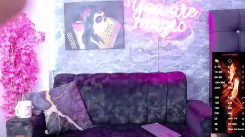 siamarlin online show from 03-12-26, 08:48