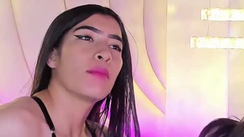 Snapshot of siara_lewis_ chatting on 06-23-26, 11:03 Siara and Zoe tattoo online show from 06-23-26, 11:03
