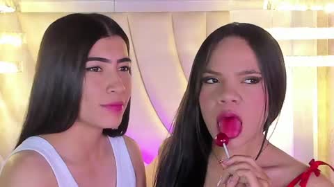 Snapshot of siara_lewis_ chatting on 07-16-26, 11:22 Siara and Zoe tattoo online show from 07-16-26, 11:22