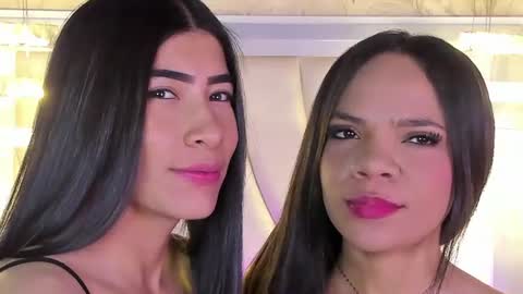 Snapshot of siara_lewis_ chatting on 07-21-26, 11:18 Siara and Zoe tattoo online show from 07-21-26, 11:18
