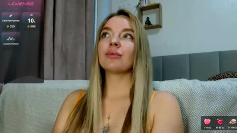 Snapshot of siberian_girl_ chatting on 11-29-25, 02:14 Eva online show from 11-29-25, 02:14