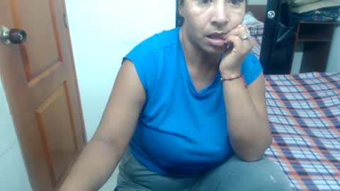 Snapshot of siblley chatting on 12-09-24, 08:23 sara online show from 12-09-24, 08:23