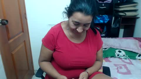 Snapshot of siblley chatting on 01-30-25, 11:02 sara online show from 01-30-25, 11:02