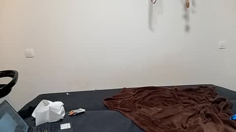 Devil online show from 02-08-26, 01:20