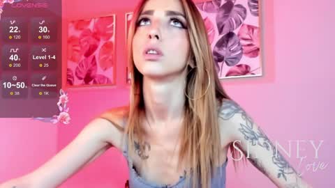 Snapshot of sidneey_lovee chatting on 05-15-26, 03:41 SIDNEEY online show from 05-15-26, 03:41