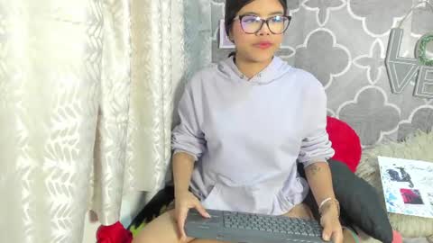 sidney_brownn online show from 06-11-26, 04:32