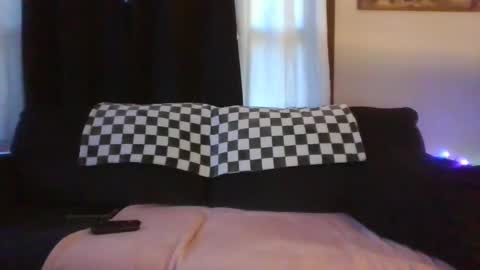 Mrs. St. Patrickk online show from 11-12-25, 06:52