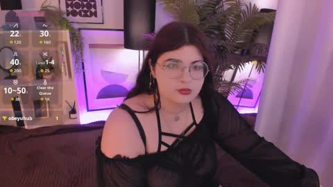Snapshot of siena_aa chatting on 04-29-26, 09:21 Siena online show from 04-29-26, 09:21