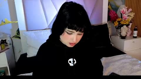 Snapshot of sienna_desiree chatting on 04-19-26, 02:22 Sienna Desieree online show from 04-19-26, 02:22