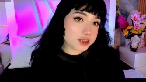 Snapshot of sienna_desiree chatting on 04-20-26, 12:41 Sienna Desieree online show from 04-20-26, 12:41