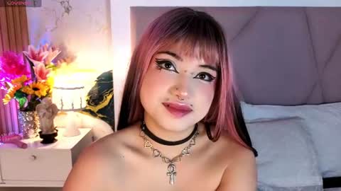 Snapshot of sienna_desiree chatting on 07-06-26, 03:03 Sienna Desieree online show from 07-06-26, 03:03