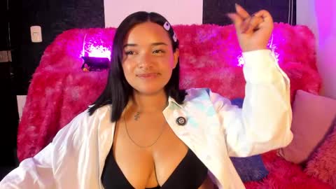 sienna_lux01 online show from 05-31-26, 03:04