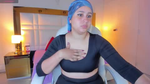 Snapshot of siennaa_rose chatting on 10-02-25, 11:28 Sienna online show from 10-02-25, 11:28